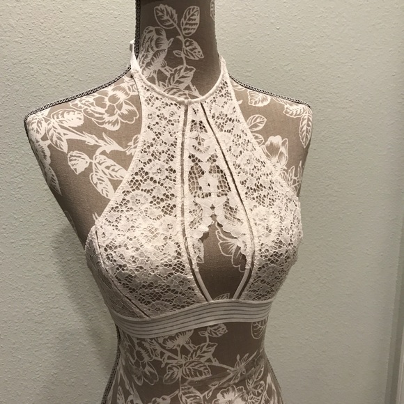 NWT VS Very Sexy Keyhole High Neck Bralette - Picture 2 of 8